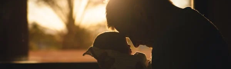Più esteso il congedo parentale indennizzato all’80 per cento