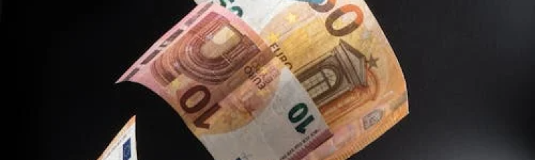 Retribuzione riducibile anche se non cambiano le mansioni