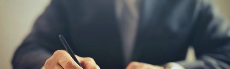 Legittima la penale per blindare la data di entrata in servizio