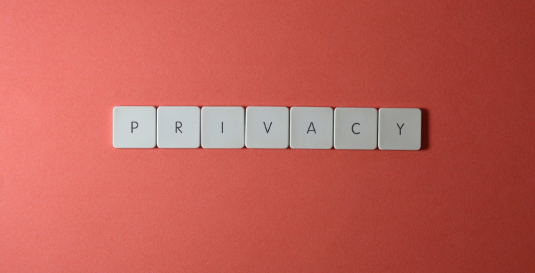Privacy: il Garante blocca ChatGPT