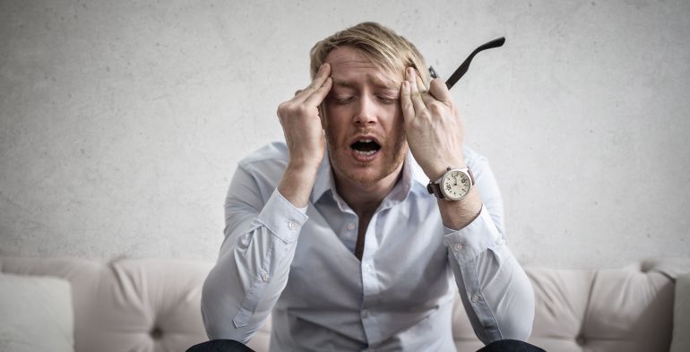 Ambiente lavorativo stressogeno: responsabilità datoriale e risarcimento del danno alla salute