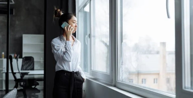 Uno sfogo telefonico di rabbia non legittima il licenziamento