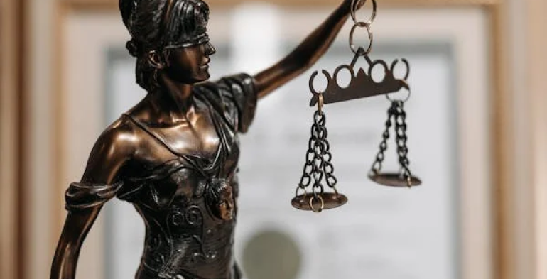 Licenziamento disciplinare per assenza truffaldina
