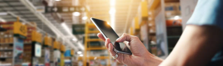Licenziamento legittimo per l’uso dello smartphone durante l’attività lavorativa