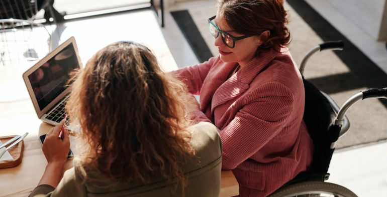 Coerenza tra assenze e fruizione dei permessi l.104