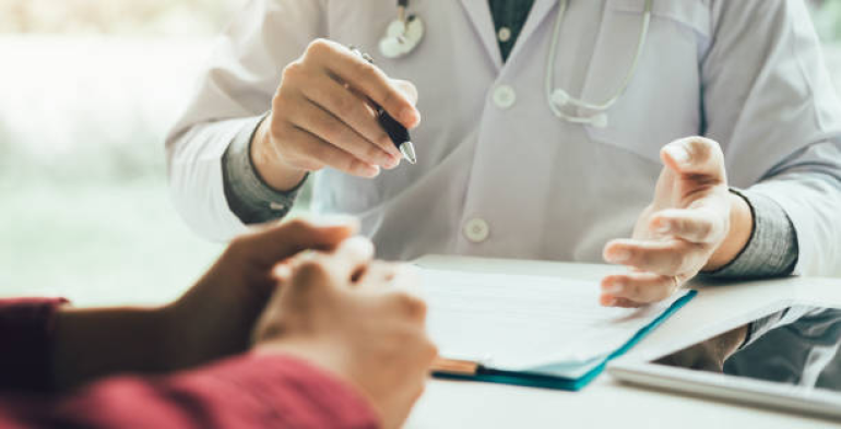 Licenziamento per superamento del comporto, rileva il Ccnl di categoria