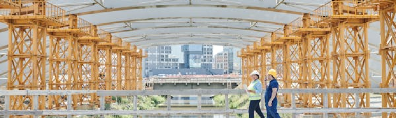 Lesioni colpose: personale non specializzato per lavori in quota