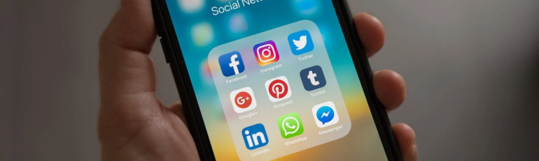 Abbandono chat lavorativa di whatsapp: possibile licenziamento
