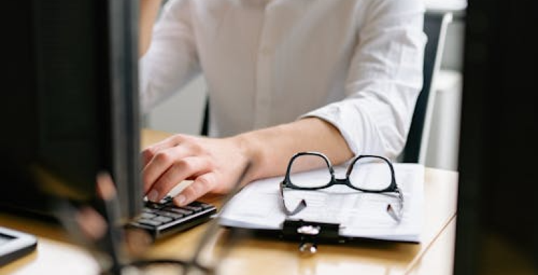 Contratto di agenzia: recesso senza preavviso e senza indennità sostitutiva in caso di giusta causa