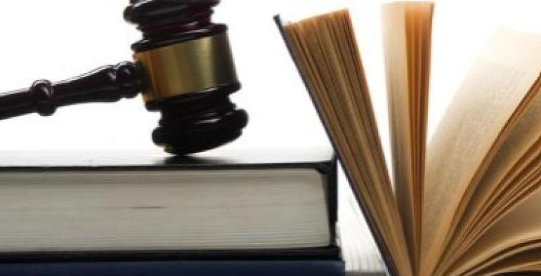 Incarichi privati per un dipendente pubblico in aspettativa