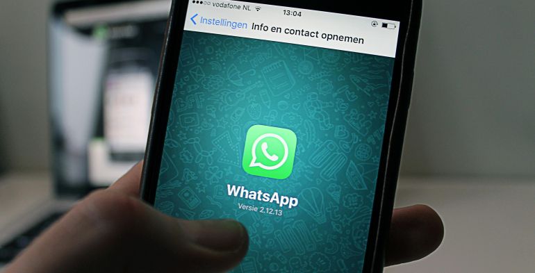 Non è antisindacale informare i rappresentanti dei lavoratori tramite Whatsapp