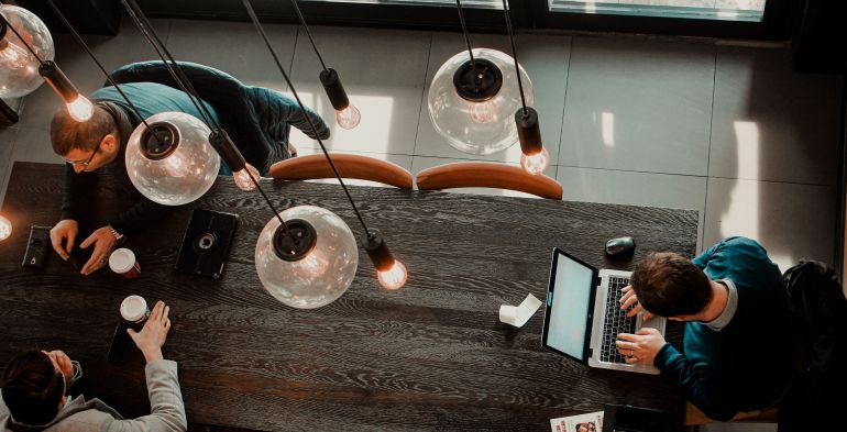 Bonus impatriati alla lavoratrice in smart working con datore estero
