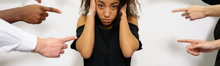 Le molestie verbali integrano sanzione disciplinare conservativa anche se non previste nel codice disciplinare