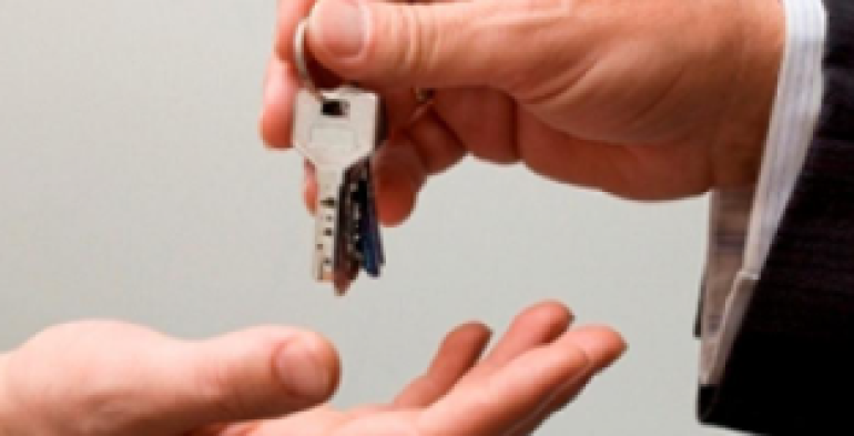 Cessione di azienda e crediti del lavoratore: la solidarietà cedente-cessionario non opera se il rapporto di lavoro era cessato al momento della retrocessione