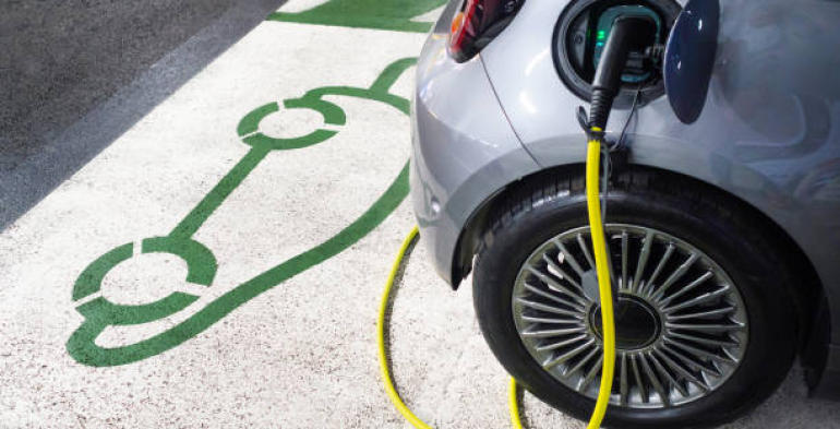 Auto elettriche in uso promiscuo ai dipendenti