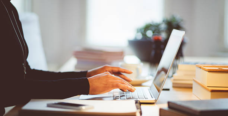 Lo smart worker non può incardinare la causa nel luogo di residenza
