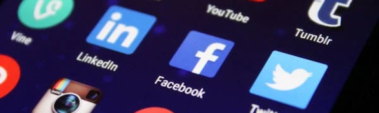 No al licenziamento del lavoratore che insulta sui social
