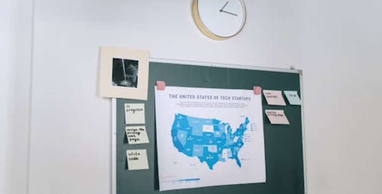 Orario di lavoro discontinuo: il riposo intermedio va distinto dalle pause di inattività