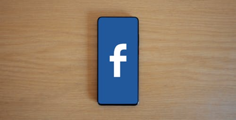 Licenziamento per post su Facebook
