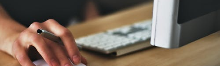 Dipendente Infedele? La Policy Aziendale giustifica i controlli sul PC