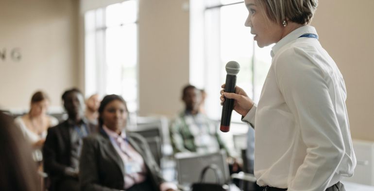 Compatibilità tra rapporto di lavoro subordinato e rapporto organico