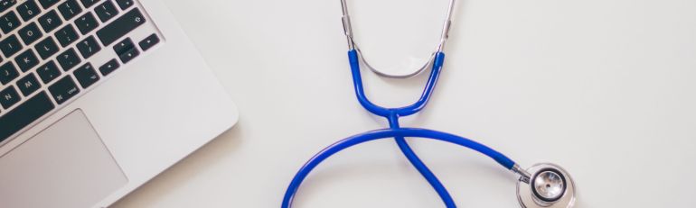 Certificato medico tardivo: quando il licenziamento è illegittimo