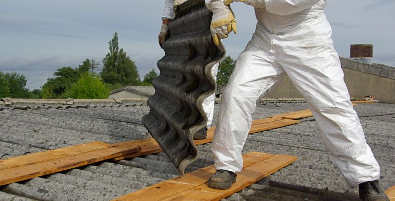 Dal 26 gennaio tutela contro l’amianto estesa a tutte le attività