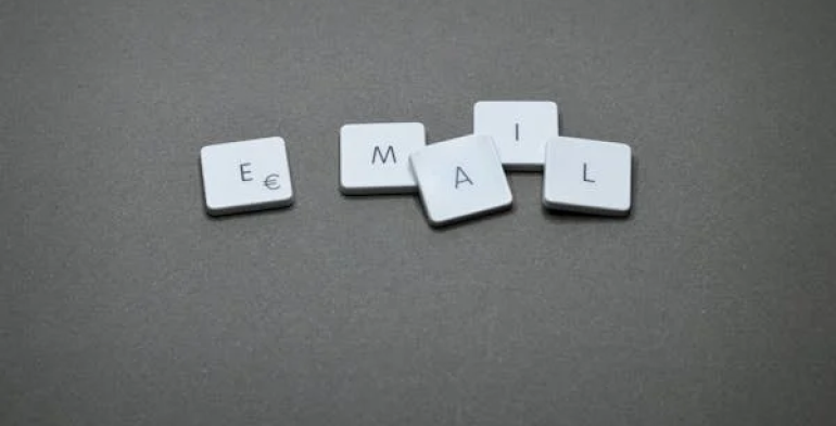 E-mail dei dipendenti, vietati i controlli retroattivi