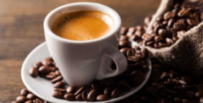 Libera circolazione e prestazioni familiari: residenza comune come prova del mantenimento