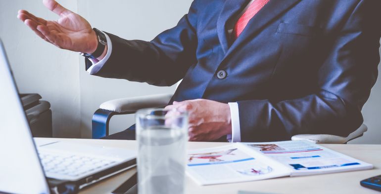 Compenso per lavoro straordinario anche ai dirigenti e al personale con funzioni direttive