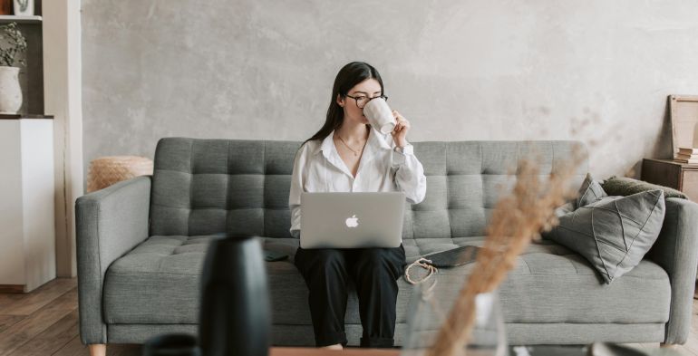 Lavoro agile non autorizzato, legittima la sanzione espulsiva