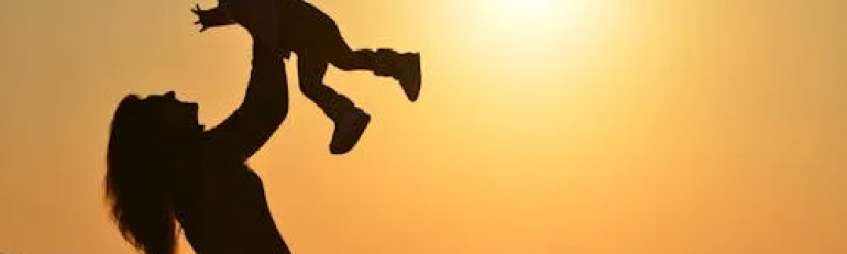 Bonus mamme, assegno mensile da 40 a 60 euro