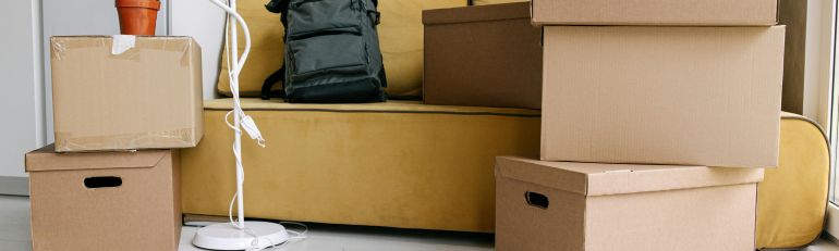 Trasferimento e dimissioni: la distanza non basta per giusta causa e Naspi