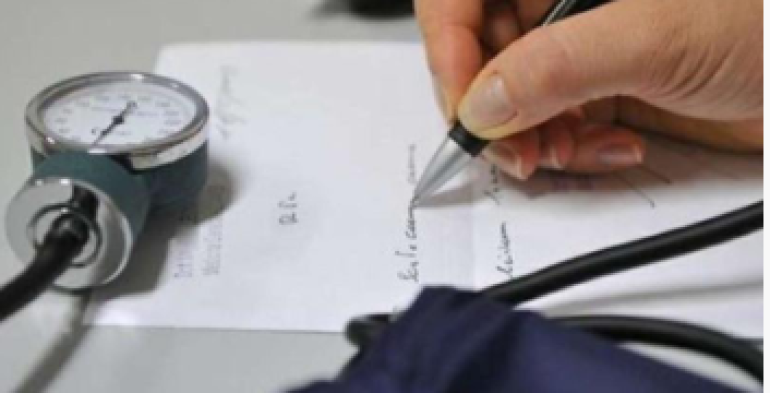 Superamento del comporto: grava sul lavoratore dimostrare che la malattia all’origine di alcune assenze è dipesa dalle mansioni svolte